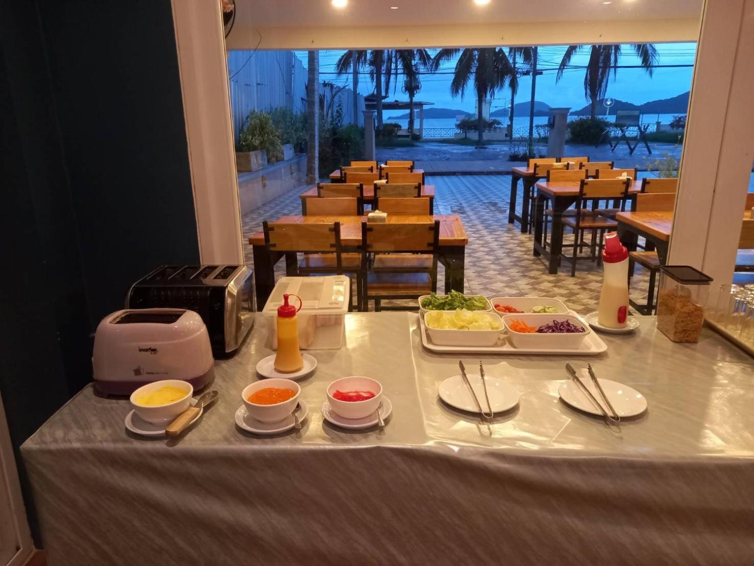 Panwa Beach Side Beachfront Phuket Kültér fotó